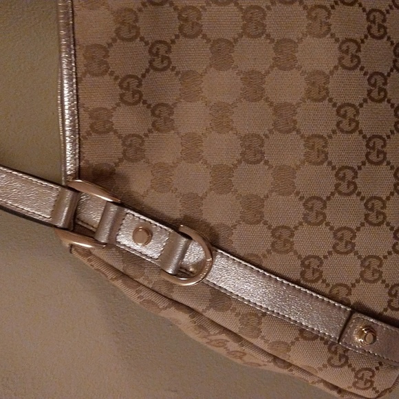 Gucci Abbey Shoulder bag GGCanvas Medium. - Picture 5 of 10